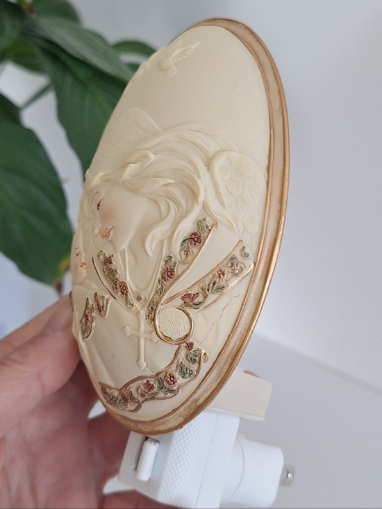 Night Light Angel - Picture 11 of 15